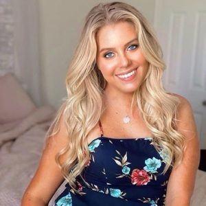 Meet your Posher, Kaela